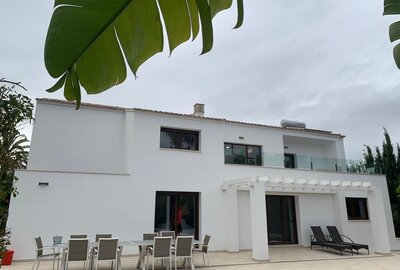 Вилла класса люкс в Alfaz del Pi / l'Alfàs del Pi, продажа