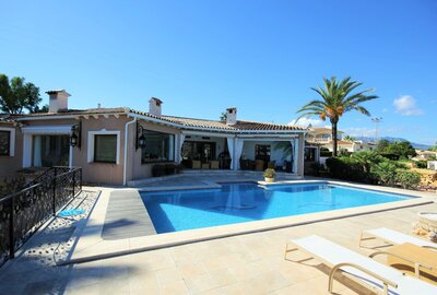 Вилла в Altea, продажа