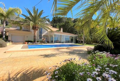 Вилла в Altea, продажа