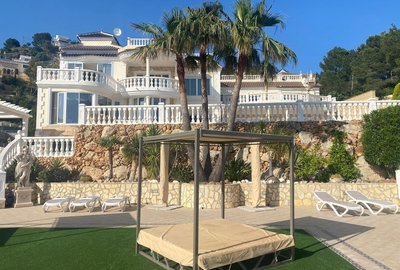 Вилла класса люкс в Altea, продажа