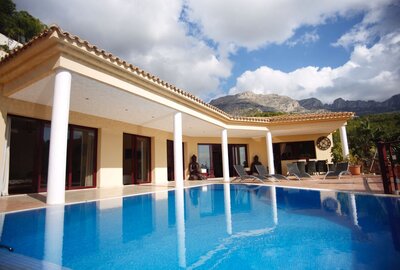 Вилла класса люкс в Altea, продажа