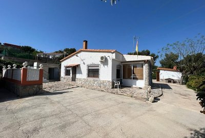 Дом в деревне в Alicante, продажа
