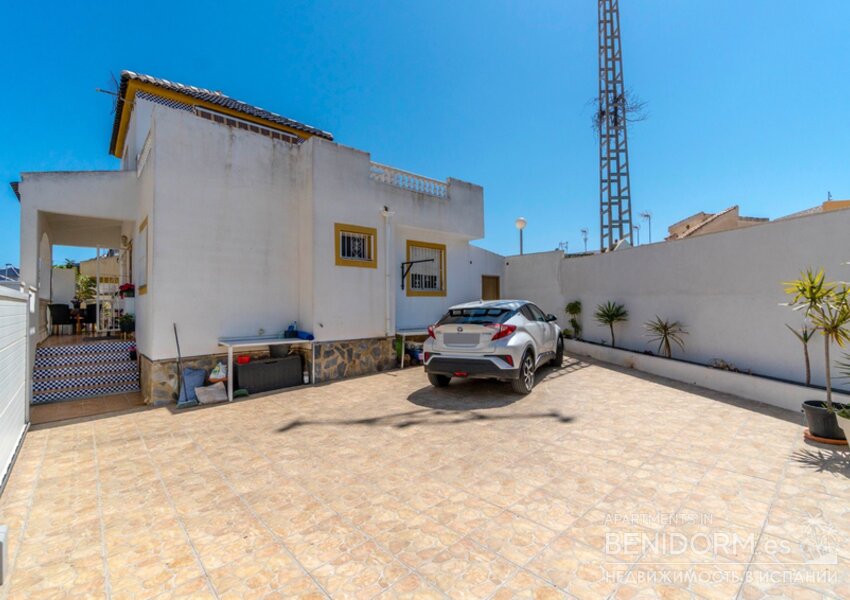 Вилла в Torrevieja, Los altos, продажа