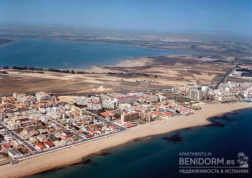 Вилла класса люкс в Torrevieja, продажа
