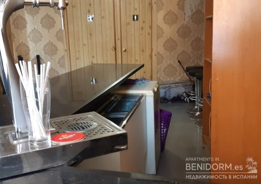 Коммерческое помещение в Benidorm, avenida mediterraneo, продажа