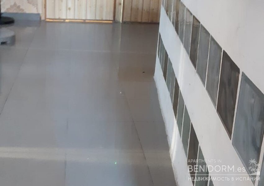 Коммерческое помещение в Benidorm, avenida mediterraneo, продажа