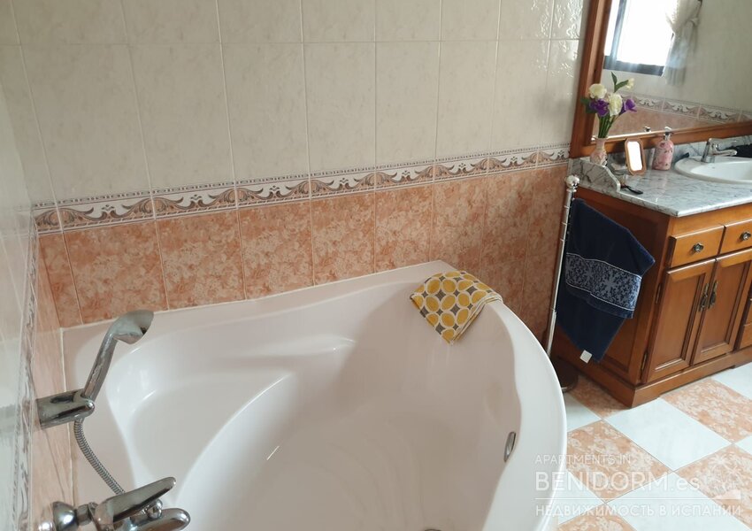 Вилла в Polop de la Marina, продажа