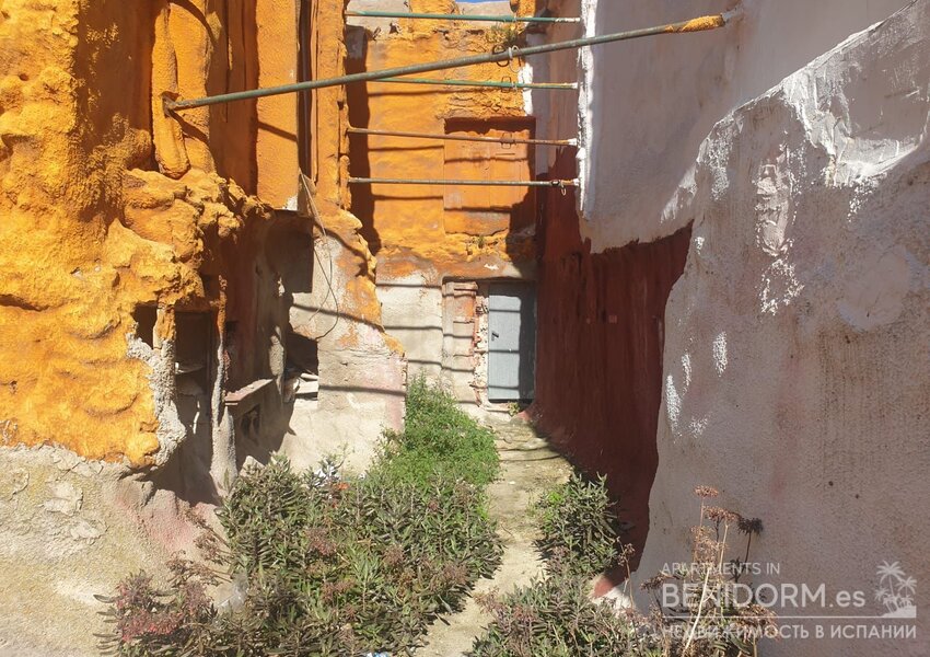 Участок в черте города в Callosa d'en Sarrià, продажа