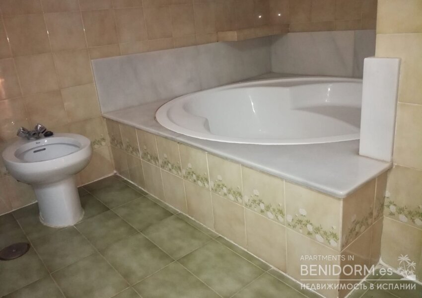 Вилла в Villajoyosa, продажа