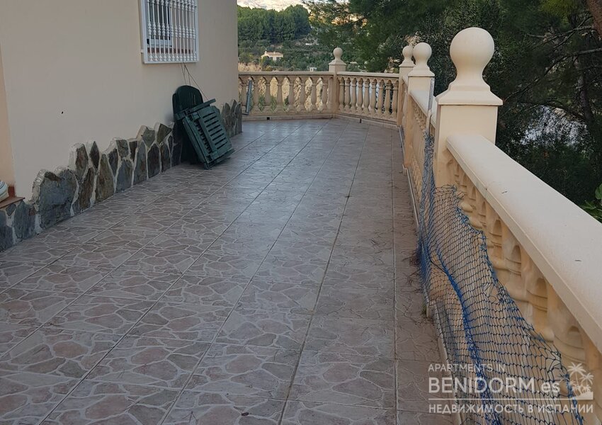 Дом в деревне в Polop de la Marina, продажа