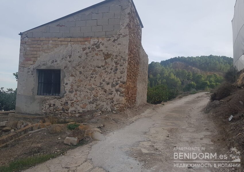 Дом в деревне в Polop de la Marina, продажа