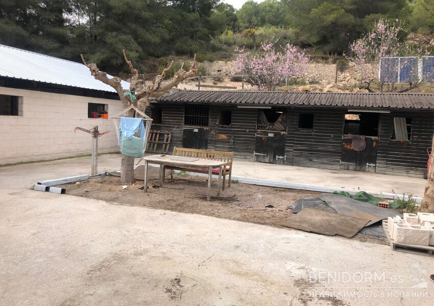 усадьба в Polop de la Marina, продажа