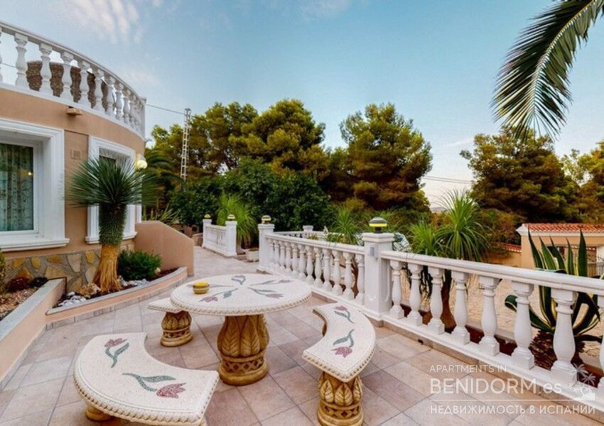 Вилла класса люкс в Moraira, продажа
