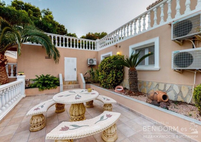 Вилла класса люкс в Moraira, продажа