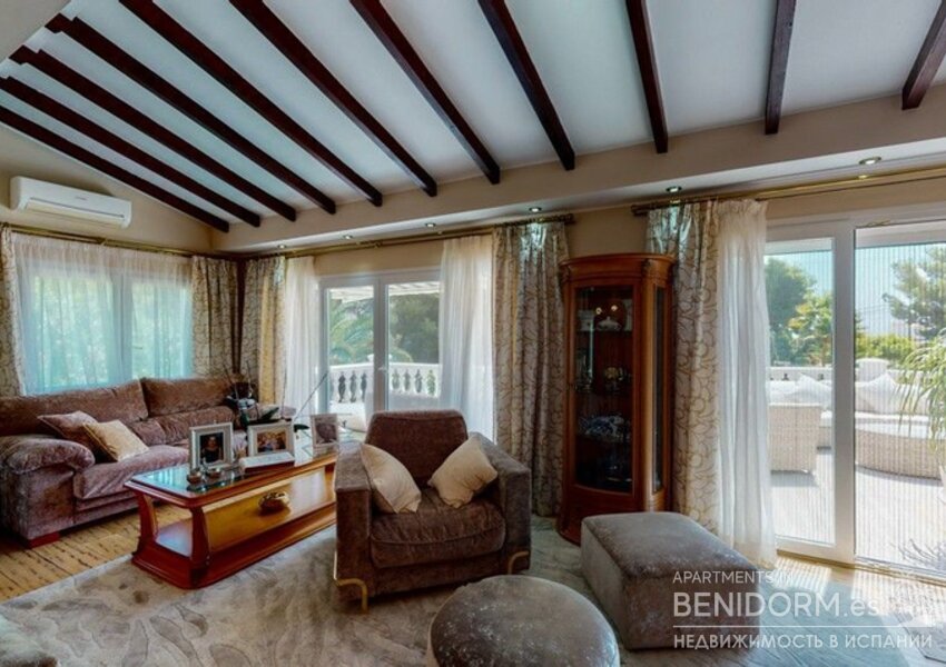 Вилла класса люкс в Moraira, продажа