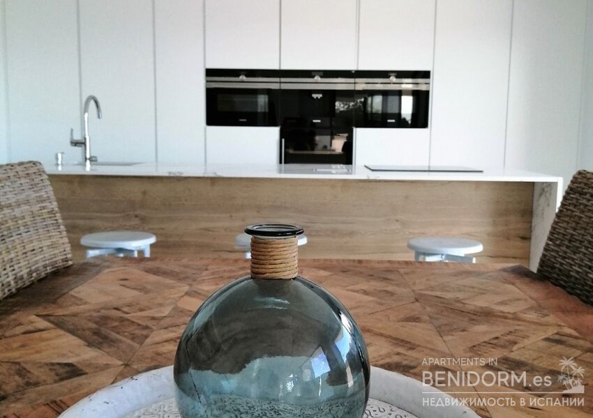 Вилла в Moraira, El Portet, продажа