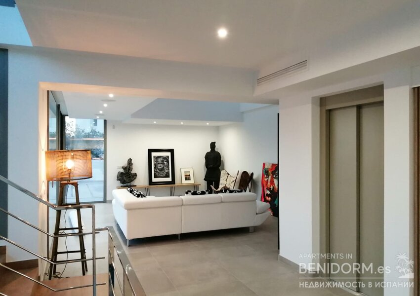 Вилла в Moraira, El Portet, продажа