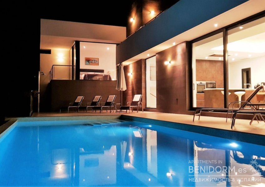 Вилла класса люкс в Benissa, Benissa costa, продажа