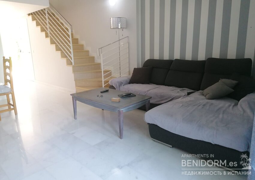 Дом из ряда жилого комплекса в Finestrat, urbanizacion La Salamandra, продажа