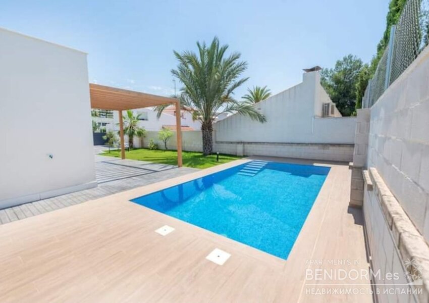 Вилла класса люкс в San Juan de Alicante, продажа