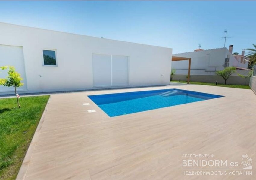 Вилла класса люкс в San Juan de Alicante, продажа