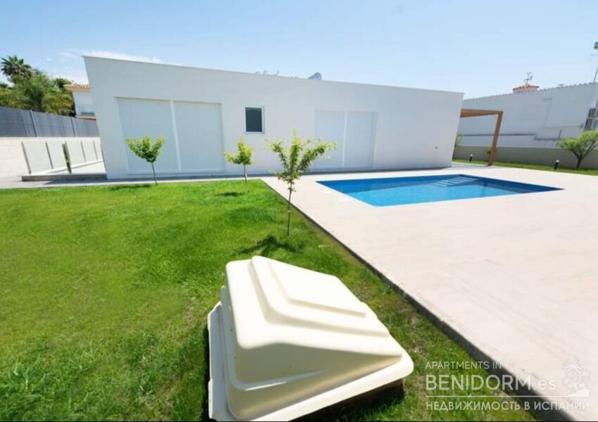 Вилла класса люкс в San Juan de Alicante, продажа