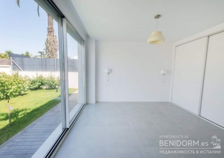 Вилла класса люкс в San Juan de Alicante, продажа