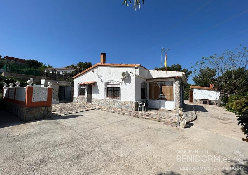 Дом в деревне в Alicante, продажа