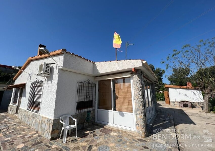 Дом в деревне в Alicante, продажа