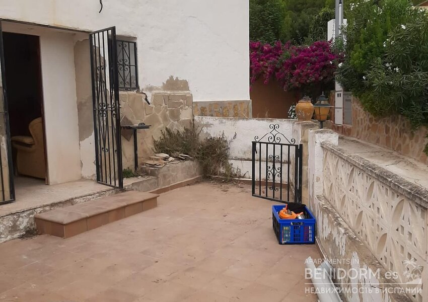 Дом из ряда жилого комплекса в Calpe / Calp, продажа