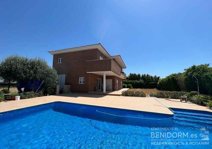 Вилла в La Nucía, Varadero, продажа