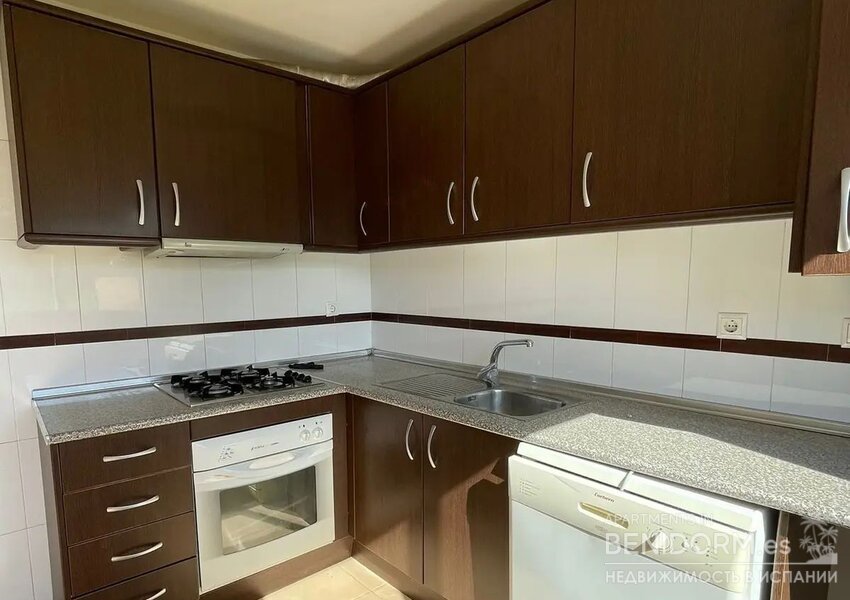 Дом из ряда жилого комплекса в Polop de la Marina, продажа