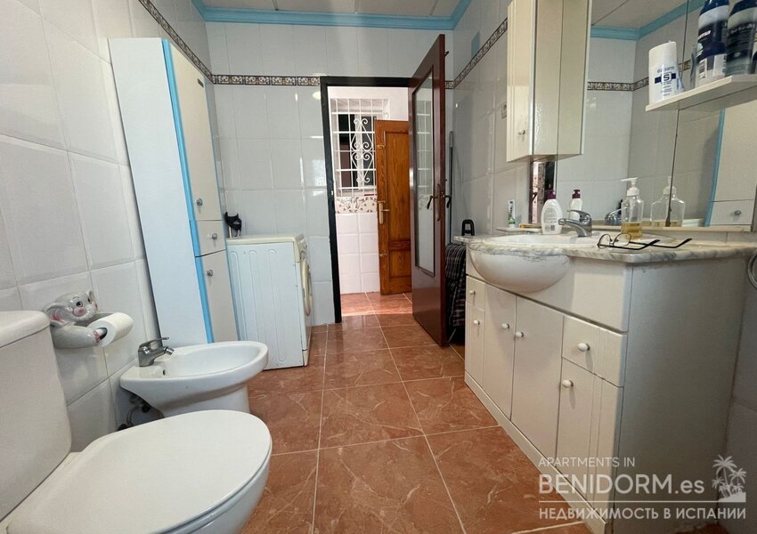 Дом в деревне в Benidorm, продажа