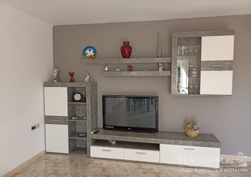 Дом в деревне в Polop de la Marina, продажа