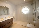 Вилла класса люкс в Orihuela Costa, Punta Prima 1ª Linea de Mar, продажа